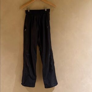 MARMOT Girls or boys Black Snow & Ski Pants size S   Short